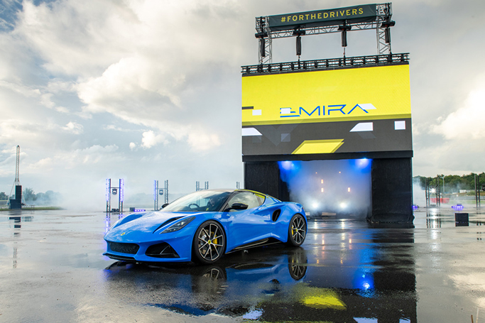 LOTUS EMIRA: ALL-NEW SPORTS CAR ‘UNBOXED’ IN LIVE WORLD PREMIERE FROM RE-BORN HETHEL HQ